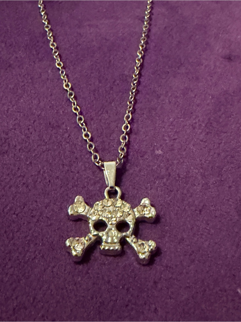 Skull and Crossbones Silver Rhinestone Pendant Necklace